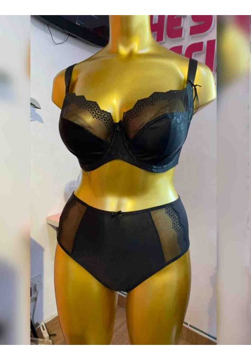 The Strap Specialist 32